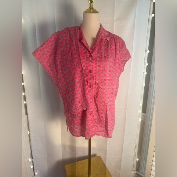 The Cat’s Pajamas Pink Notched Collar Pajama Top and Bottom Set - Picture 11 of 11